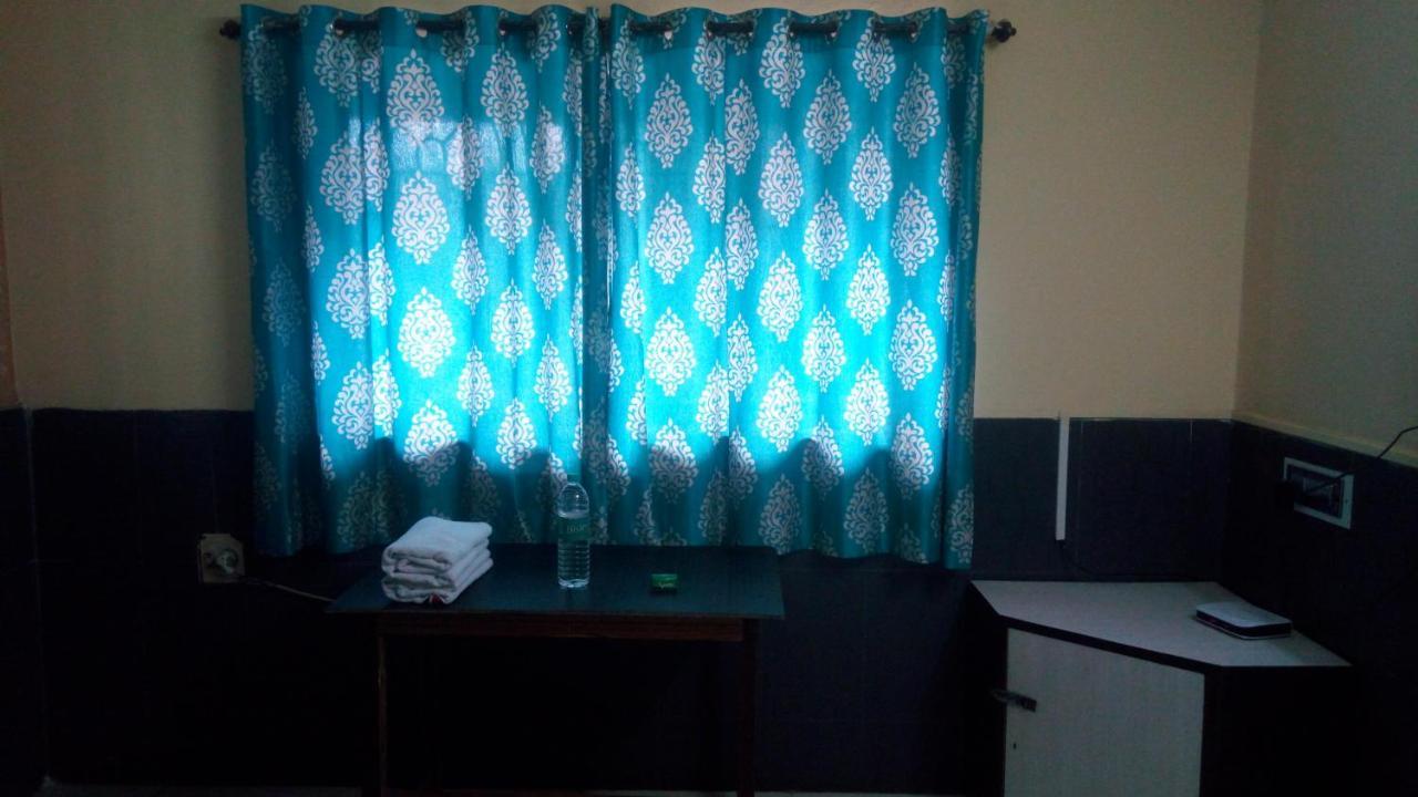 Hotel Sarang Lodge Panvel Eksteriør bilde