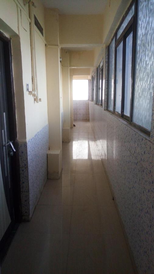 Hotel Sarang Lodge Panvel Eksteriør bilde