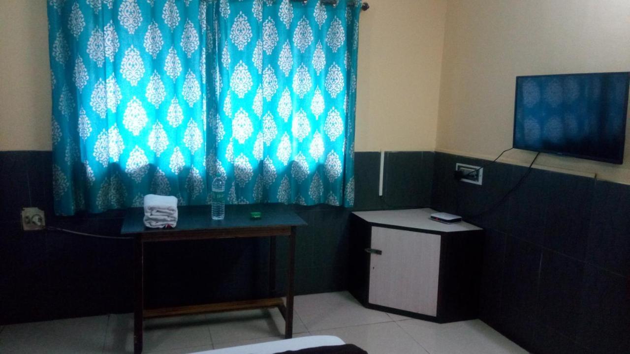 Hotel Sarang Lodge Panvel Eksteriør bilde